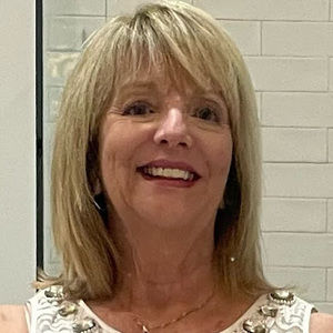 Meet your Posher, Becky